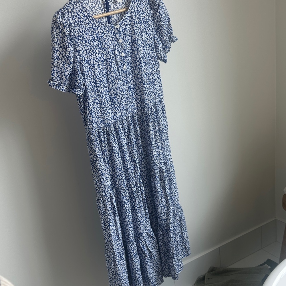 J.CREW MIDI DRESS FLORAL TIERED Reimagined Cottagecore Navy White XS - Picture 2 of 5